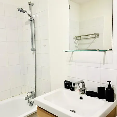 Dalikyda - De Paix - Parking Gratuit