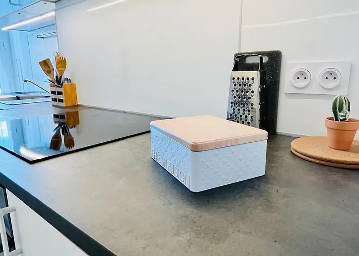 Dalikyda - De Paix - Parking Gratuit *